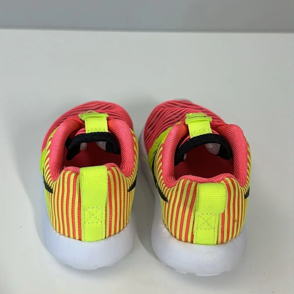 Nike Roshe One Flight Weight Baby Sneakers Size 5C